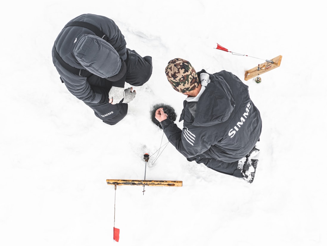 Simms Everyday Beanie Simms Everyday Beanie -ElaZtech store lifestyle everydaybeanie simms overhead 50 25 sim 10028b