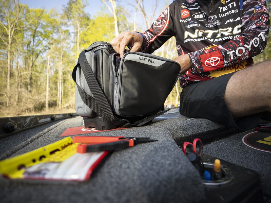 Plano KVD Signature Tackle Bag Plano KVD Signature Tackle Bag -ElaZtech store lifestyle kvdsignaturetacklebag3600 plano kvd 20 20 pno 10013b