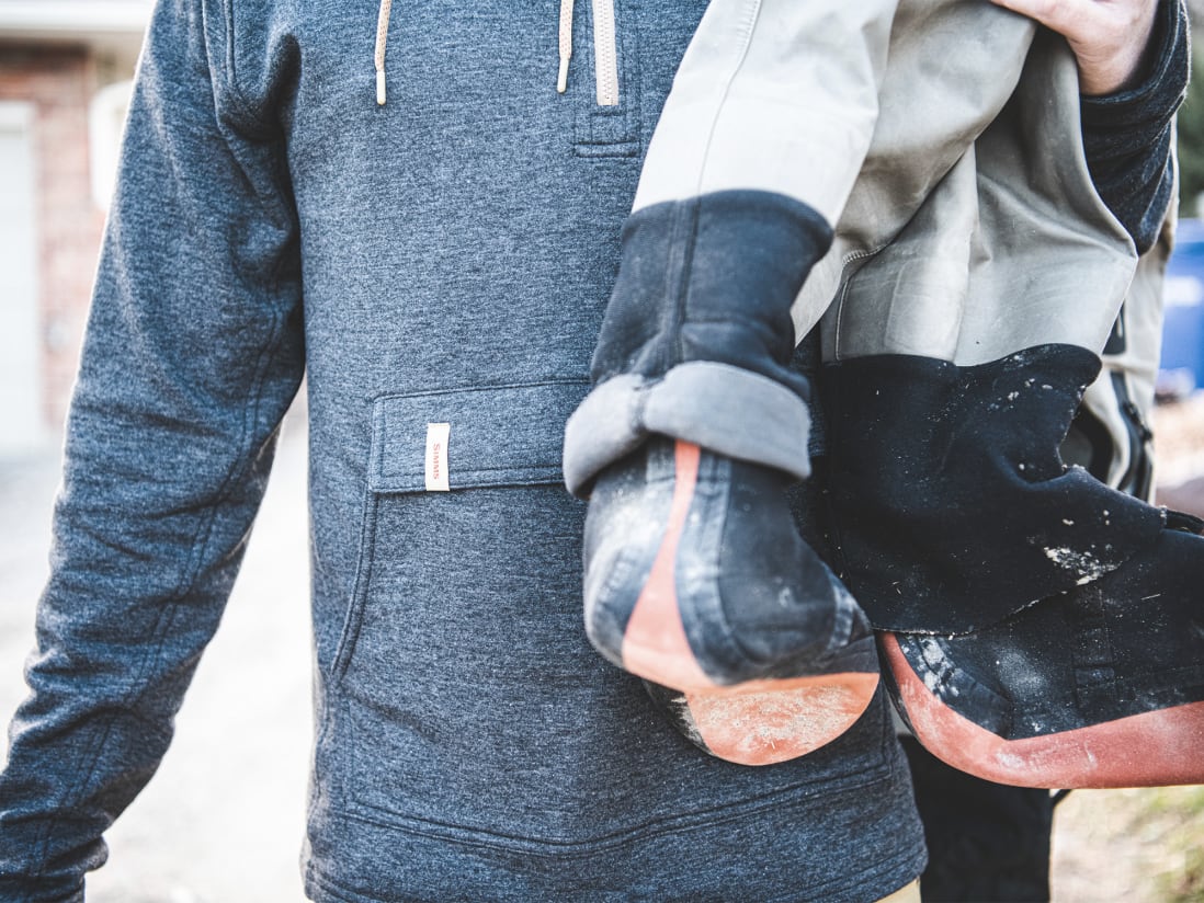 Simms Vermilion Full Zip Hoody Simms Vermilion Full Zip Hoody -ElaZtech store lifestyle vermilionfullziphoody simms closeup 50 99 sim 10026n